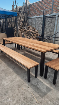 Mesa Comedor Roble fierro Clásica Con 2 Bancas