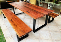 Mesa Comedor Fierro Cuadrada con 4 Bancas