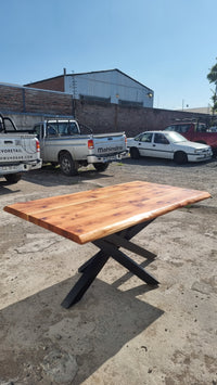 Mesa de comedor premium en sequoia natural fabricada a mano