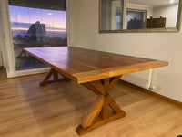 Mesa de comedor de roble macizo hecha a mano en Chile – Nowü