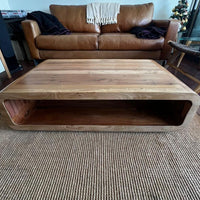 mesa de centro de madera maciza roble reciclado hecha a mano en chile