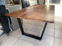 Mesa Comedor Roble Fierro Cónica