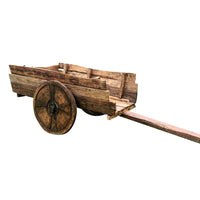 Perfecta para todo jardín. Una réplica de carreta antigua que nadie va a pasar por alto. Fabricada en Madera reciclada y con productos naturales para ser eterna.