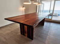 Pentü Oak Table