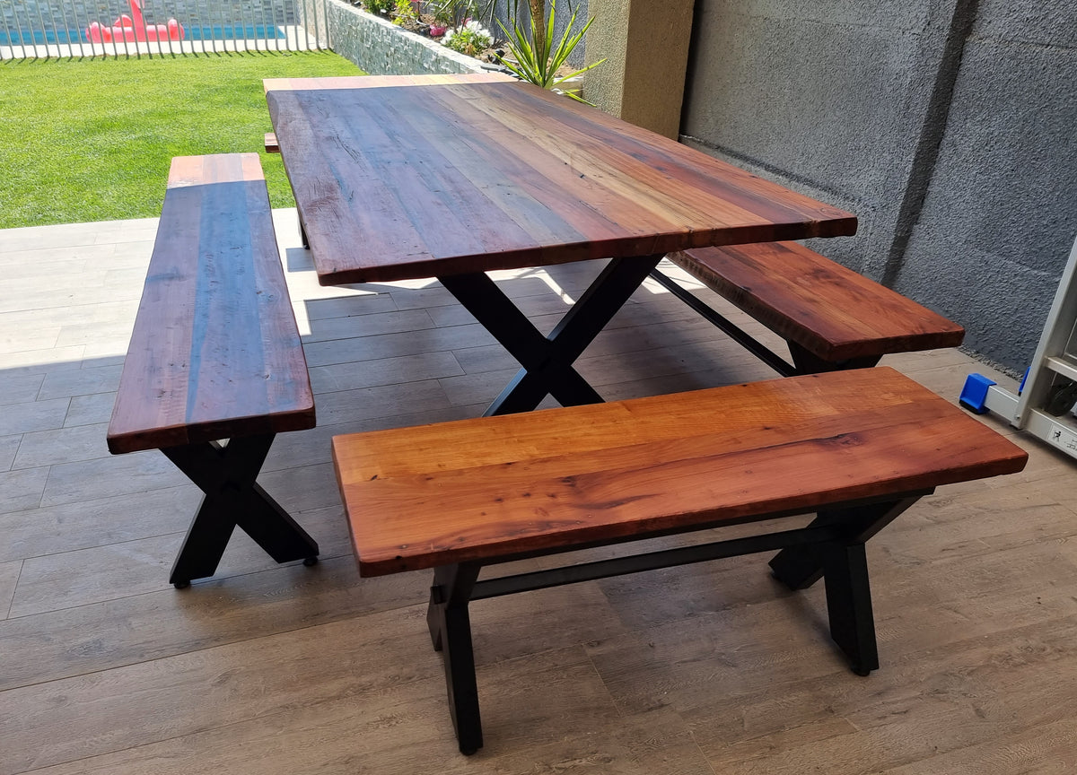 Mesa Comedor Roble Fierro X con 4 Bancas