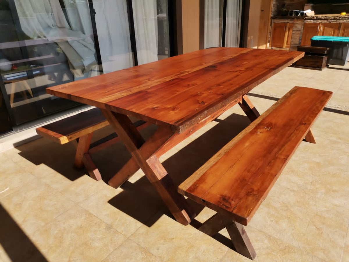 Mesa Comedor Roble Rojo X Con Bancas