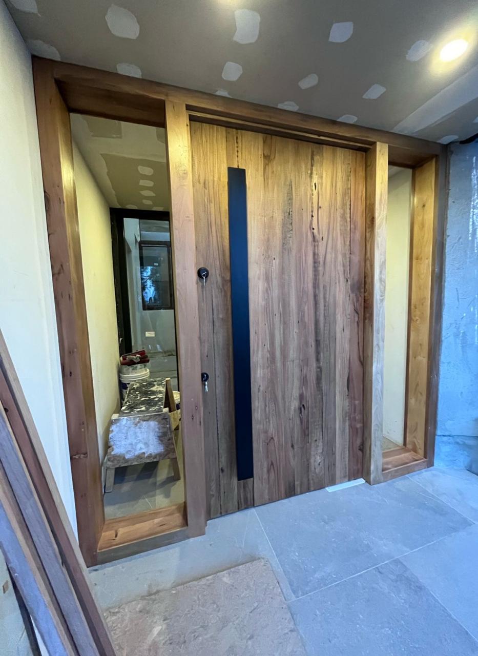 Puerta de Madera de demolición Fabricación Artesanal hecho en chile