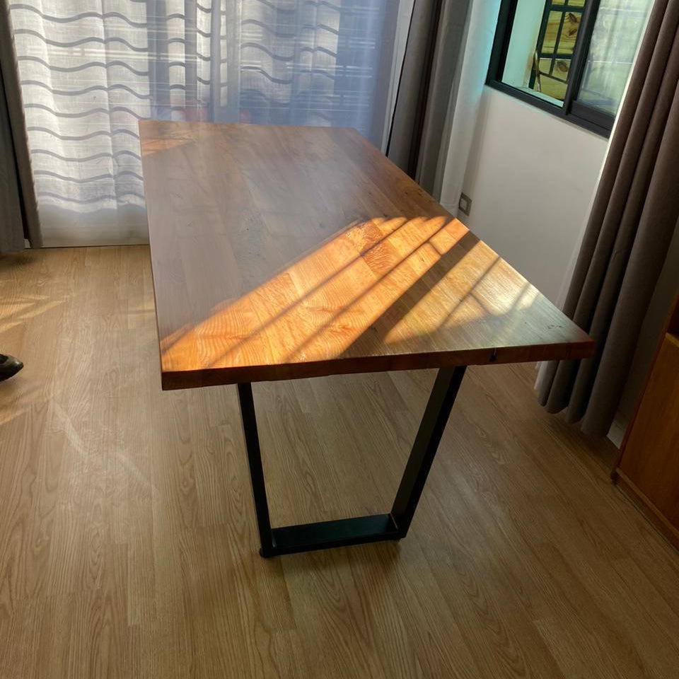Mesa Comedor Roble Fierro Cónica