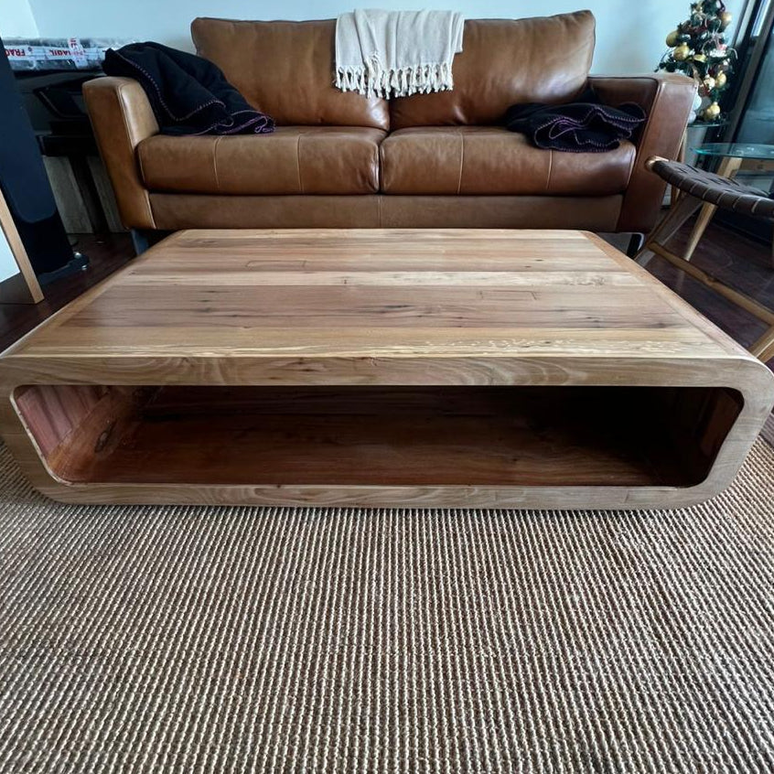 mesa de centro de madera maciza roble reciclado hecha a mano en chile
