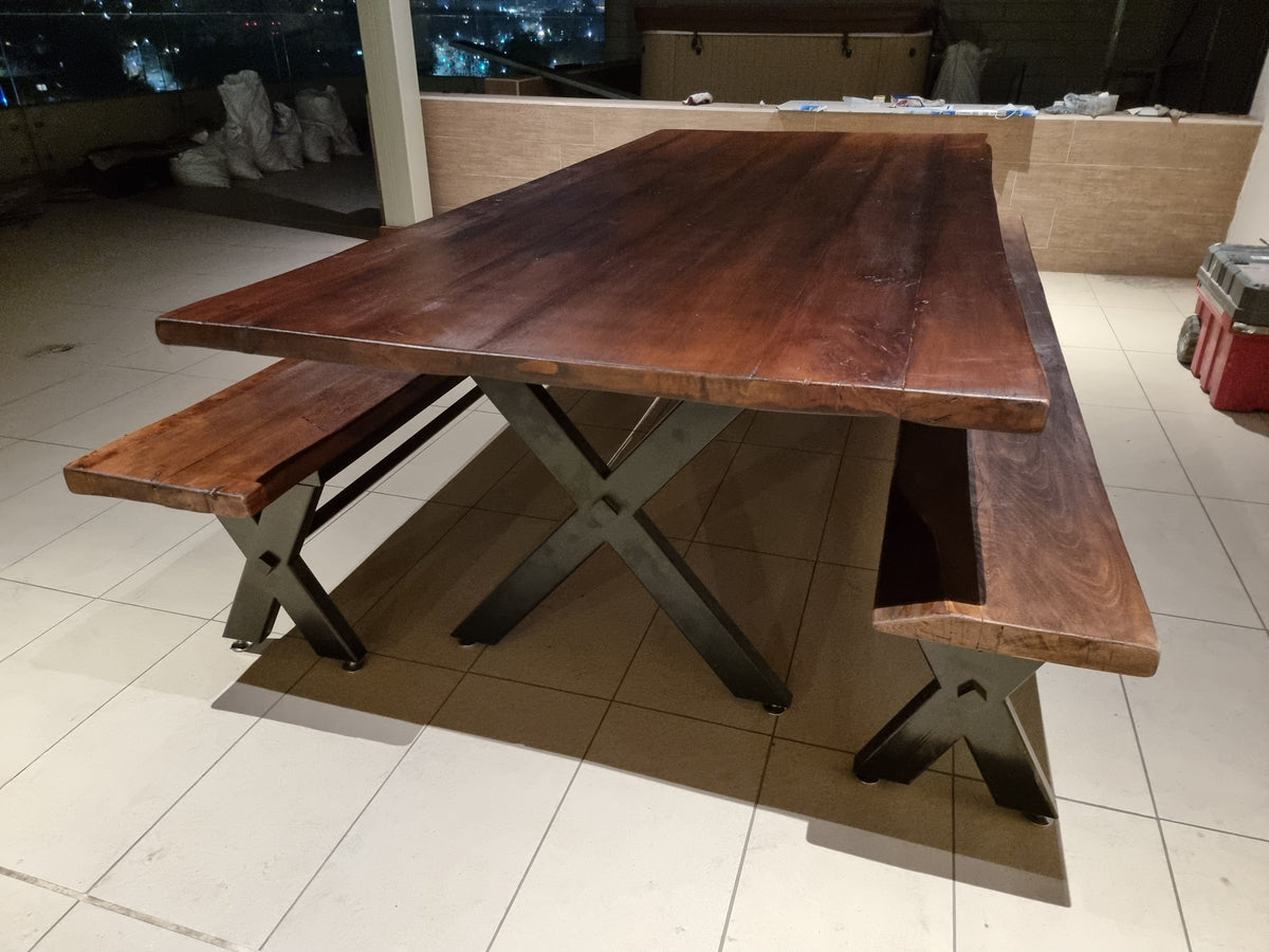 Mesa Comedor Roble Fierro X Nogal con Bancas