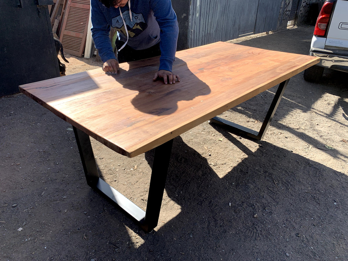 Mesa Comedor Roble Fierro Cónica