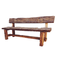 Roble reutilizado para fabricar esta banqueta. Ideal para tu foto familiar, un asiento robusto y con gran historia.