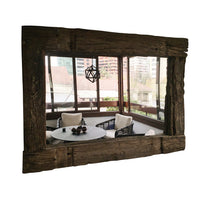 Un Espejo inserto en el Patrimonio Cultural Chileno. Fabricado con Durmientes de Roble utilizados en líneas de tren reales y rescatados por nosotros. 