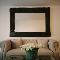 Un Espejo inserto en el Patrimonio Cultural Chileno. Fabricado con Durmientes de Roble utilizados en líneas de tren reales y rescatados por nosotros. 