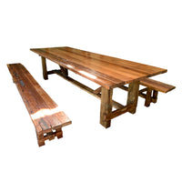 Su nombre, en Mapudungun, significa “lugar de sol claro“ porque tú quincho o comedor va a brillar con esta maravilla. Mesa fabricada en Roble de demolición por personas llenas de talento y bajo un Modelo Sostenible. Considera 2 Bancas Largas.