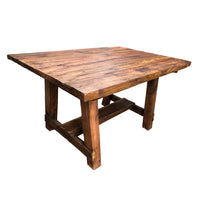 Mesa Comedor con patas en A que aseguran firmeza y durabilidad. Fabricada en Roble de Demolición por personas llenas de talento.